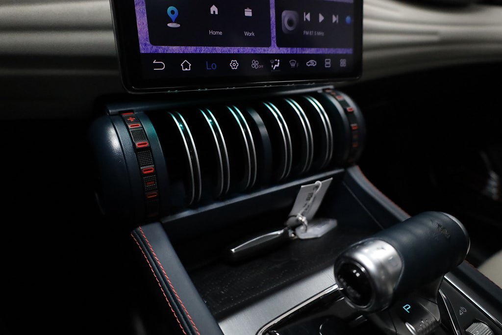 Vehicle Image 13