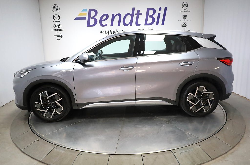 Vehicle Image 15