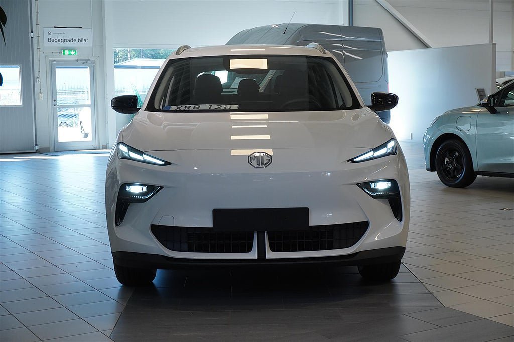 Vehicle Image 15