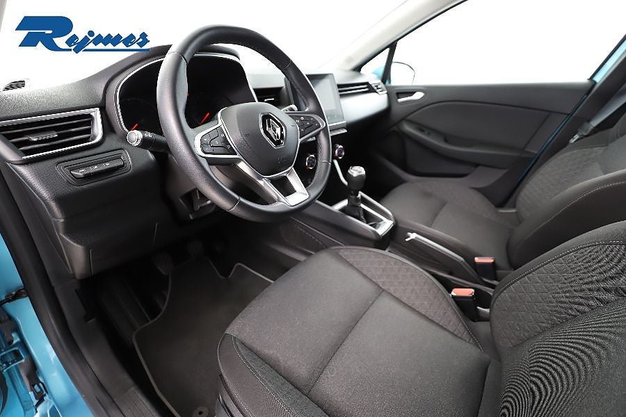 Vehicle Image 15