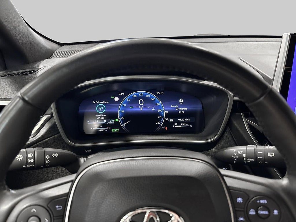 Vehicle Image 15
