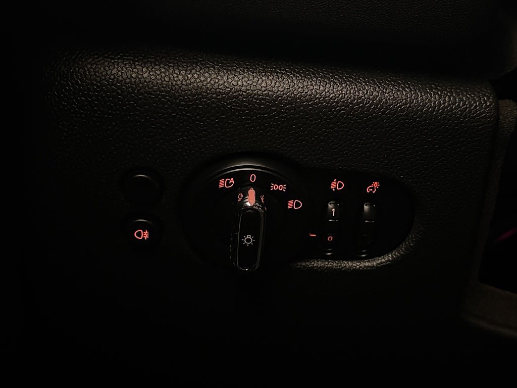 Vehicle Image 26