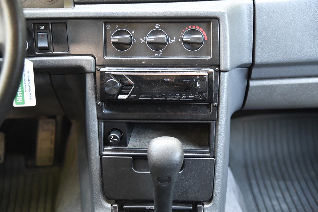 Vehicle Image 28