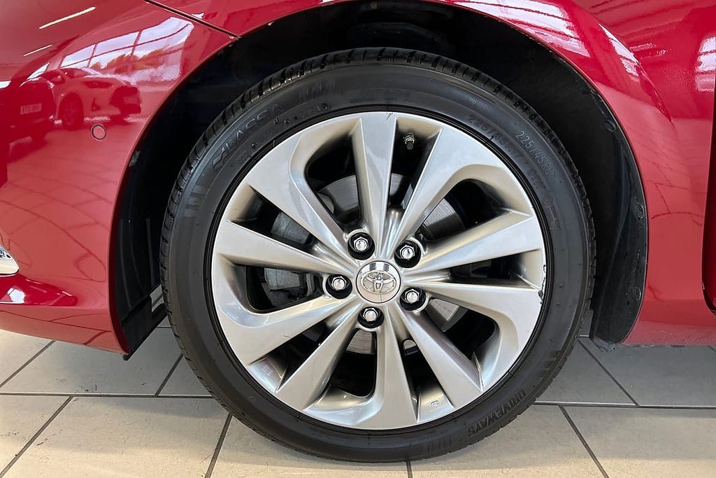 Vehicle Image 17