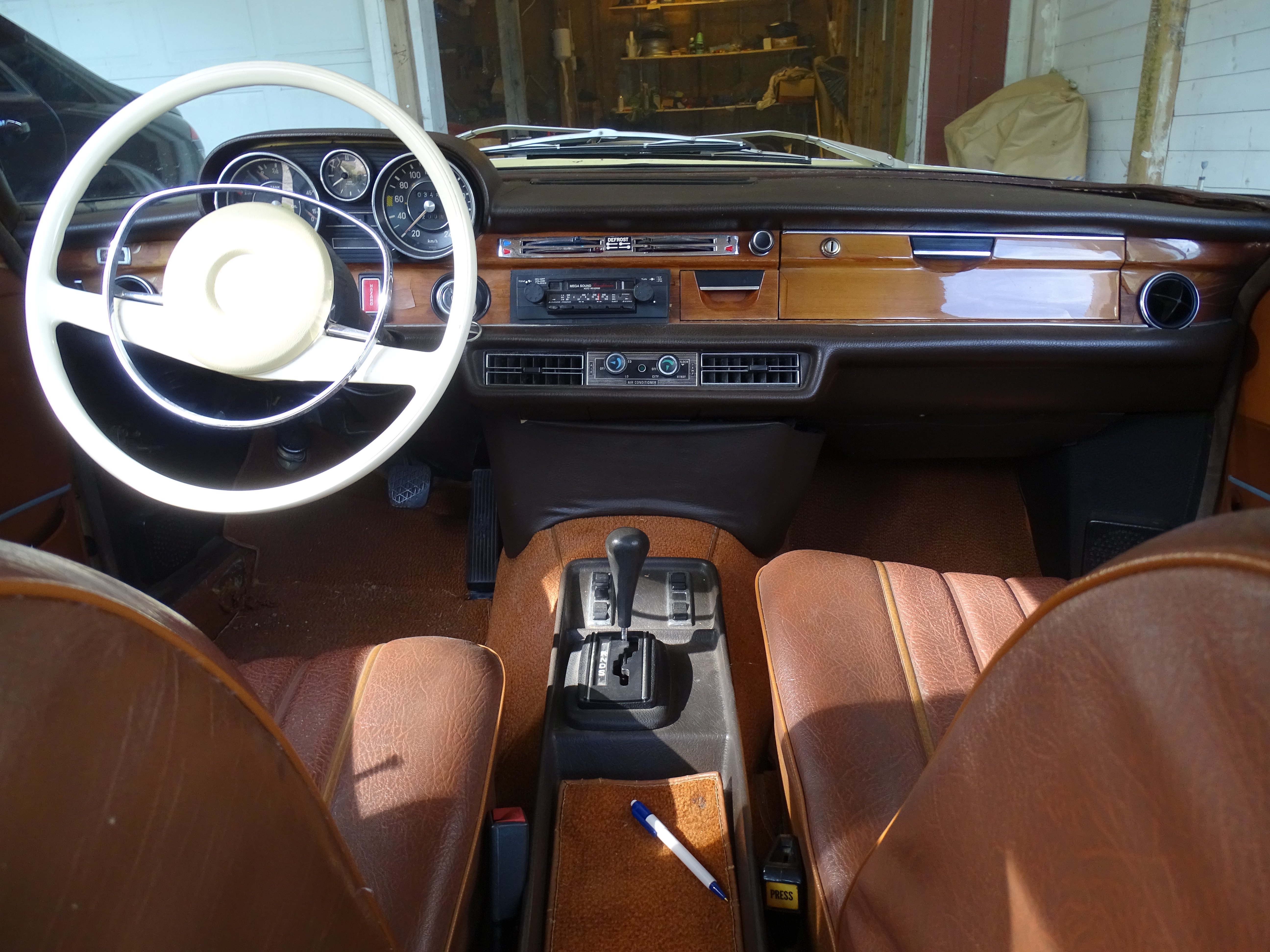 Vehicle Image 36