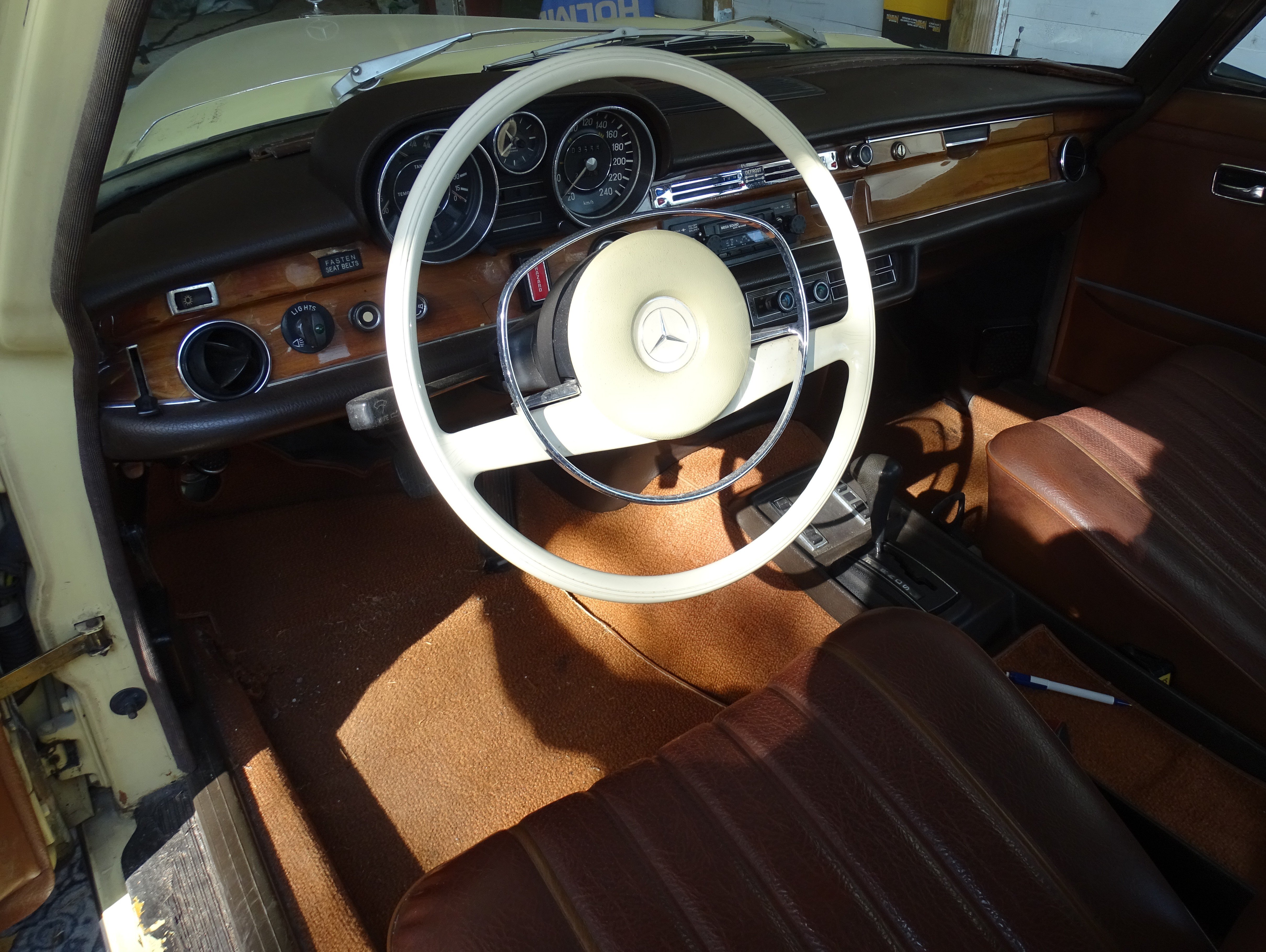 Vehicle Image 37