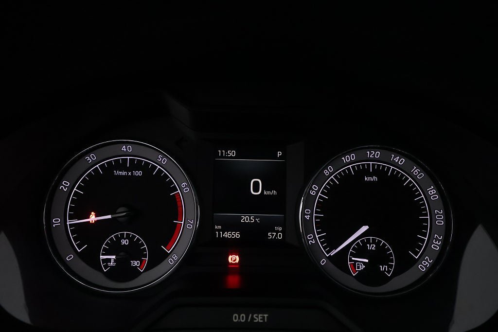 Vehicle Image 16