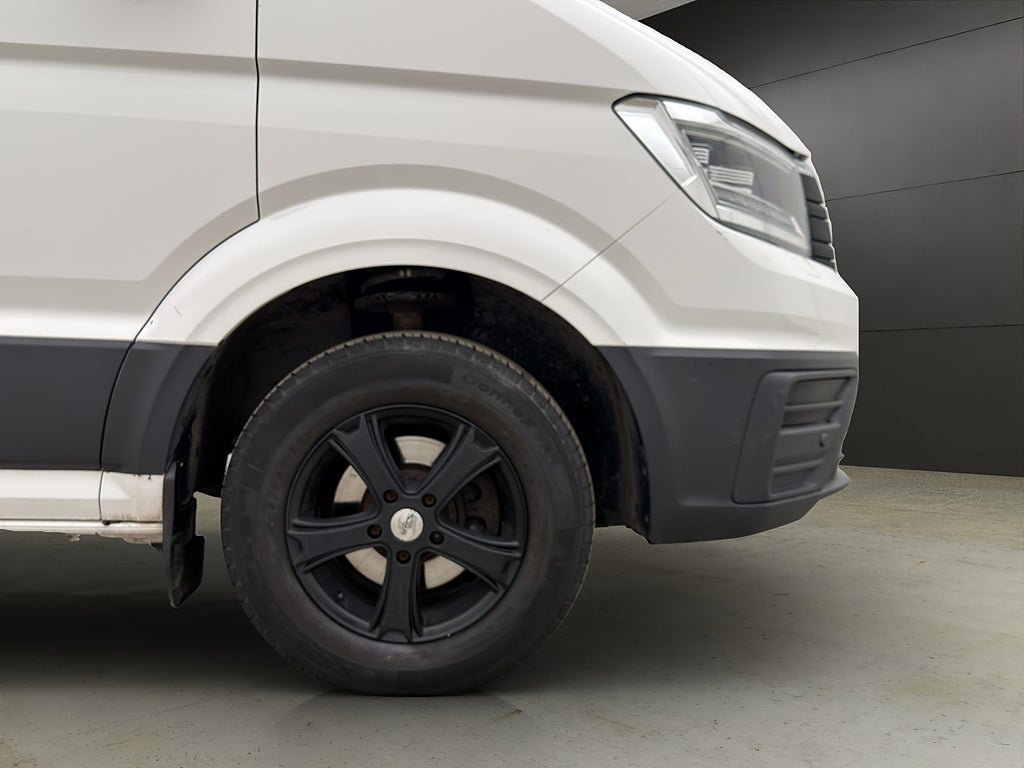 Vehicle Image 32