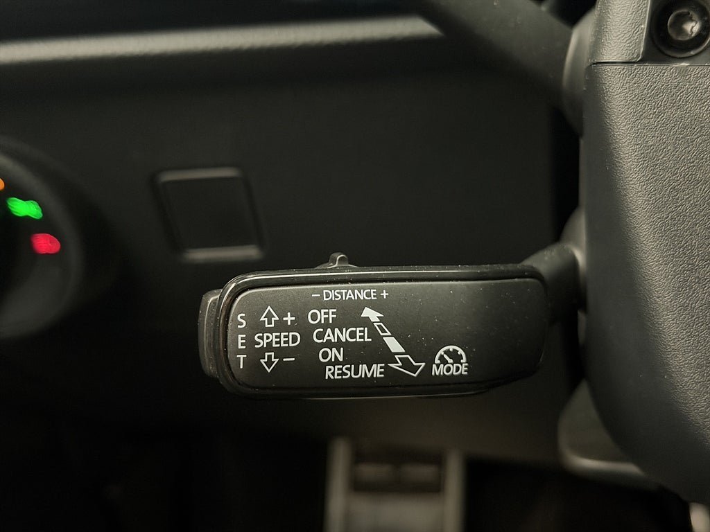 Vehicle Image 27