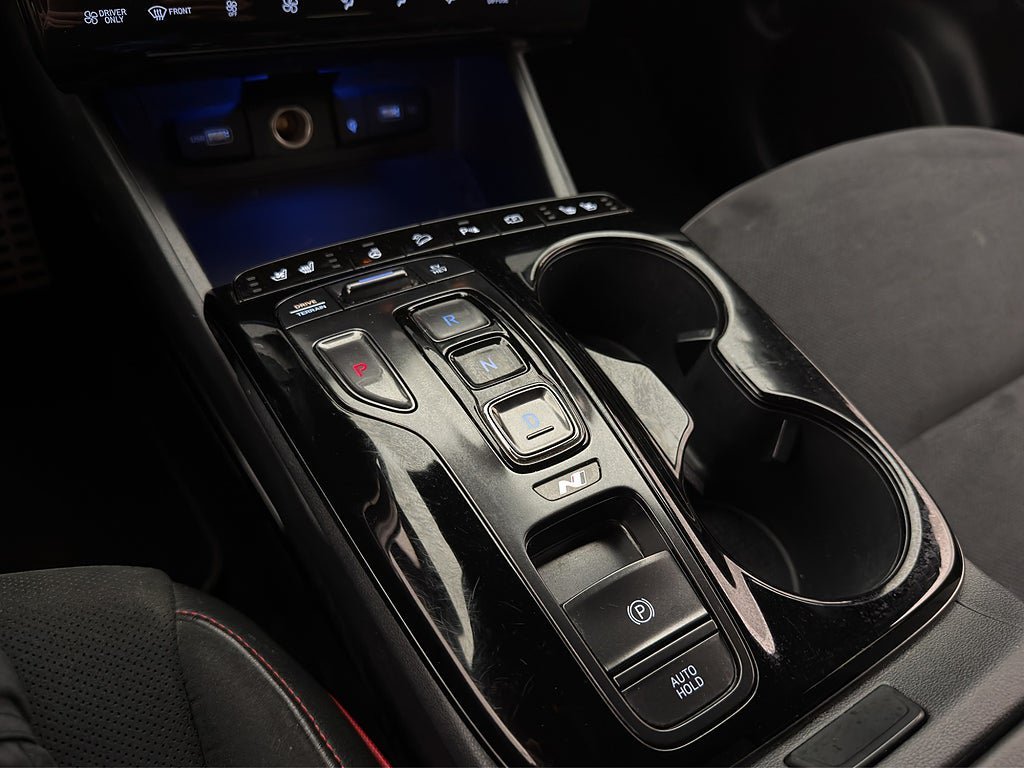 Vehicle Image 22