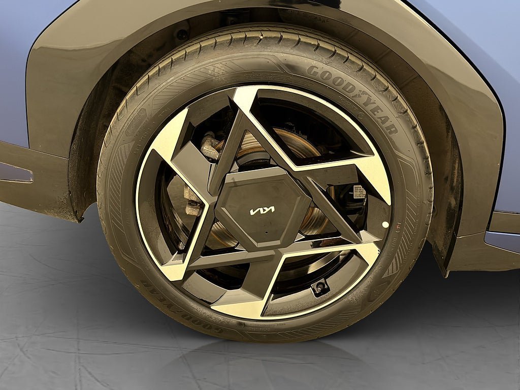 Vehicle Image 34