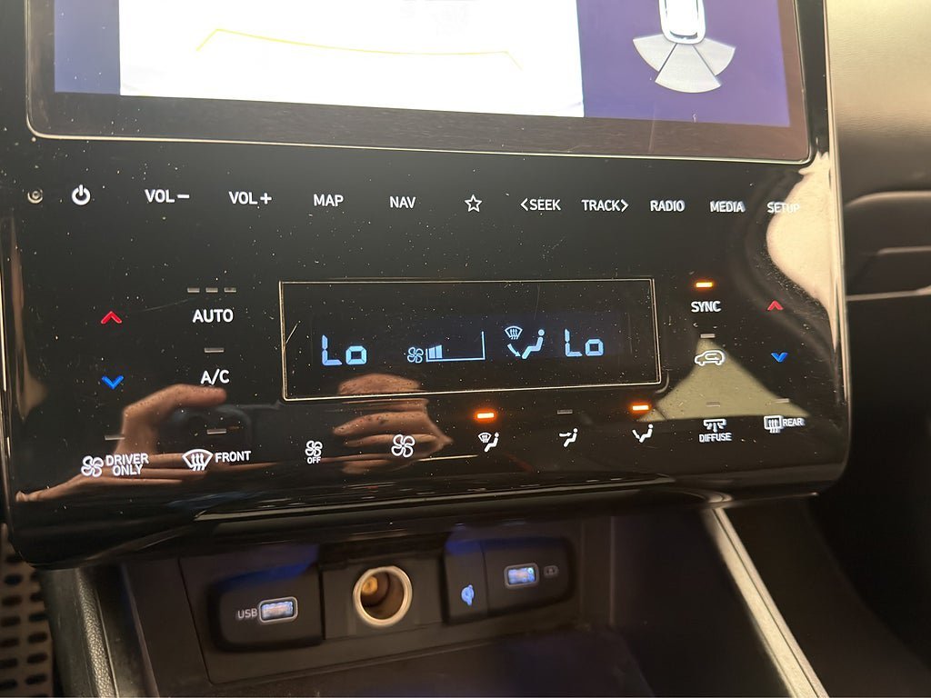 Vehicle Image 23