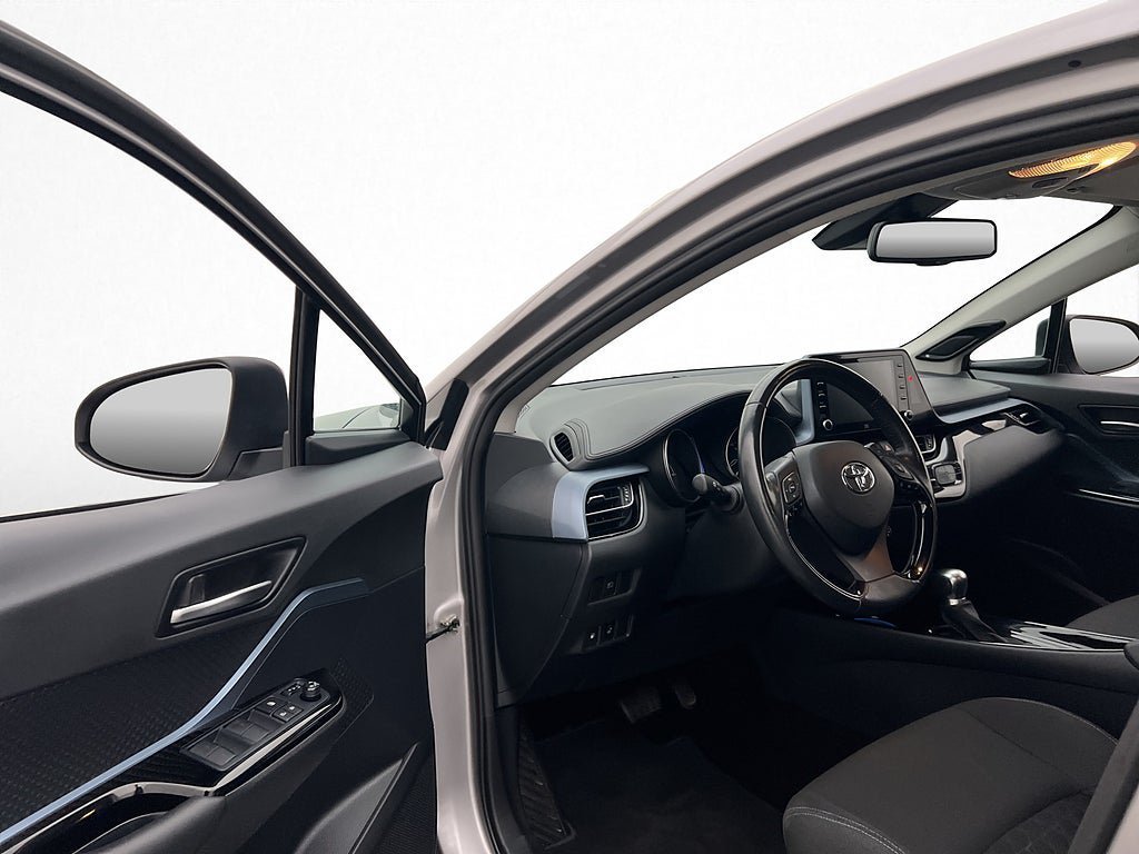 Vehicle Image 12