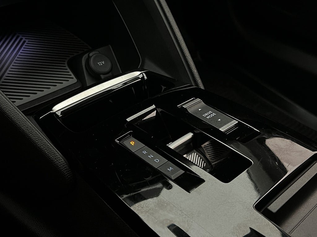 Vehicle Image 24