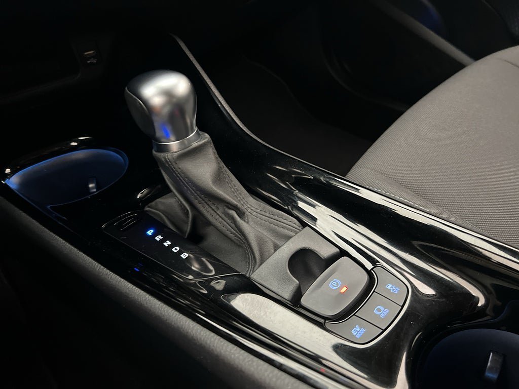 Vehicle Image 21