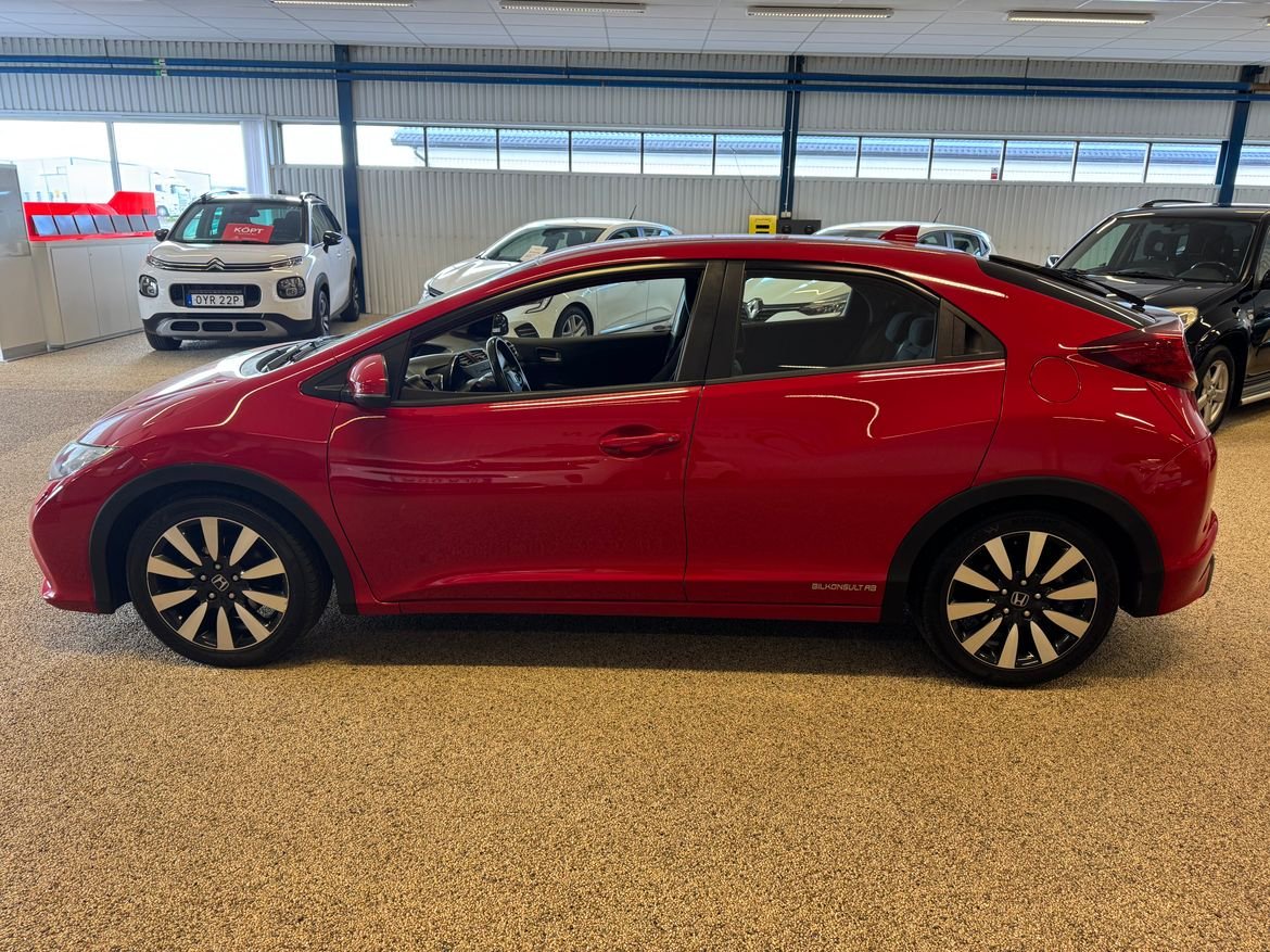 Vehicle Image 6