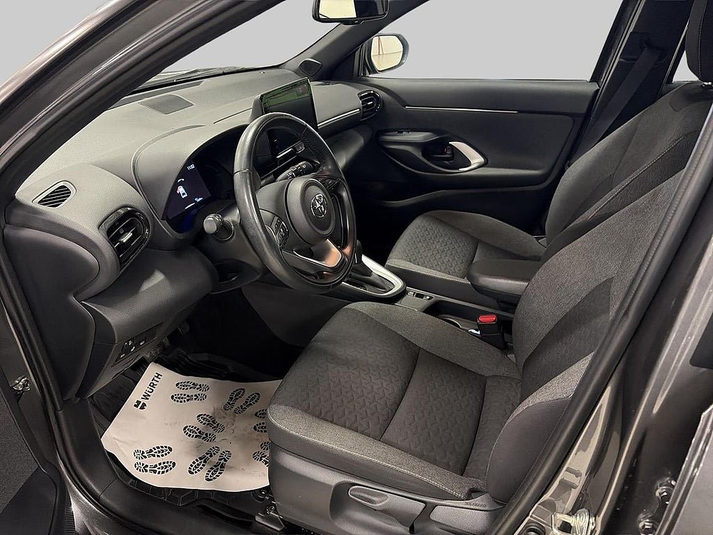 Vehicle Image 14