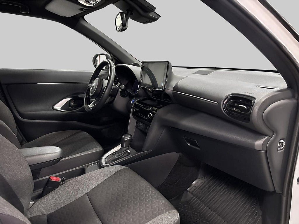 Vehicle Image 10