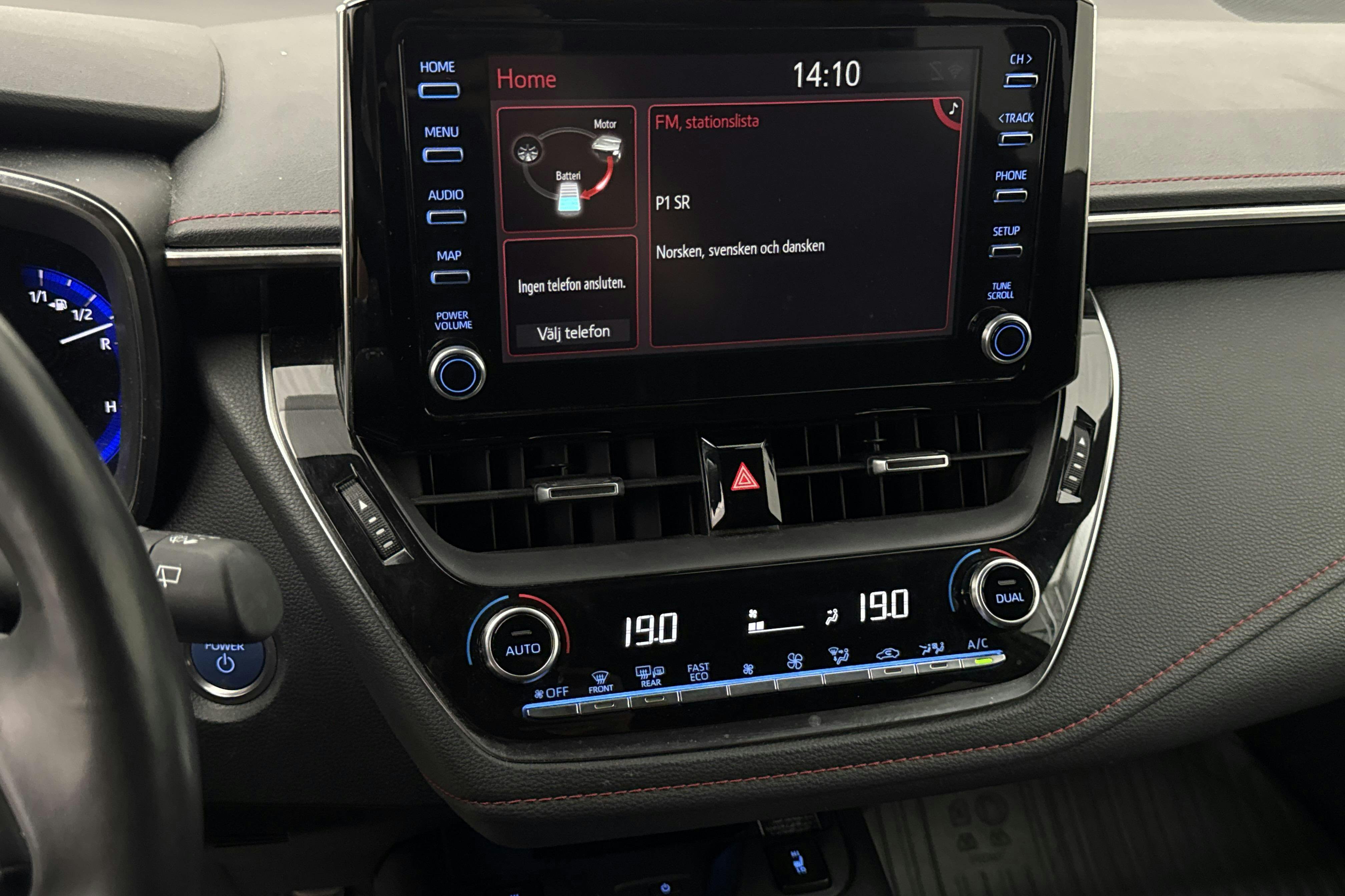 Vehicle Image 12