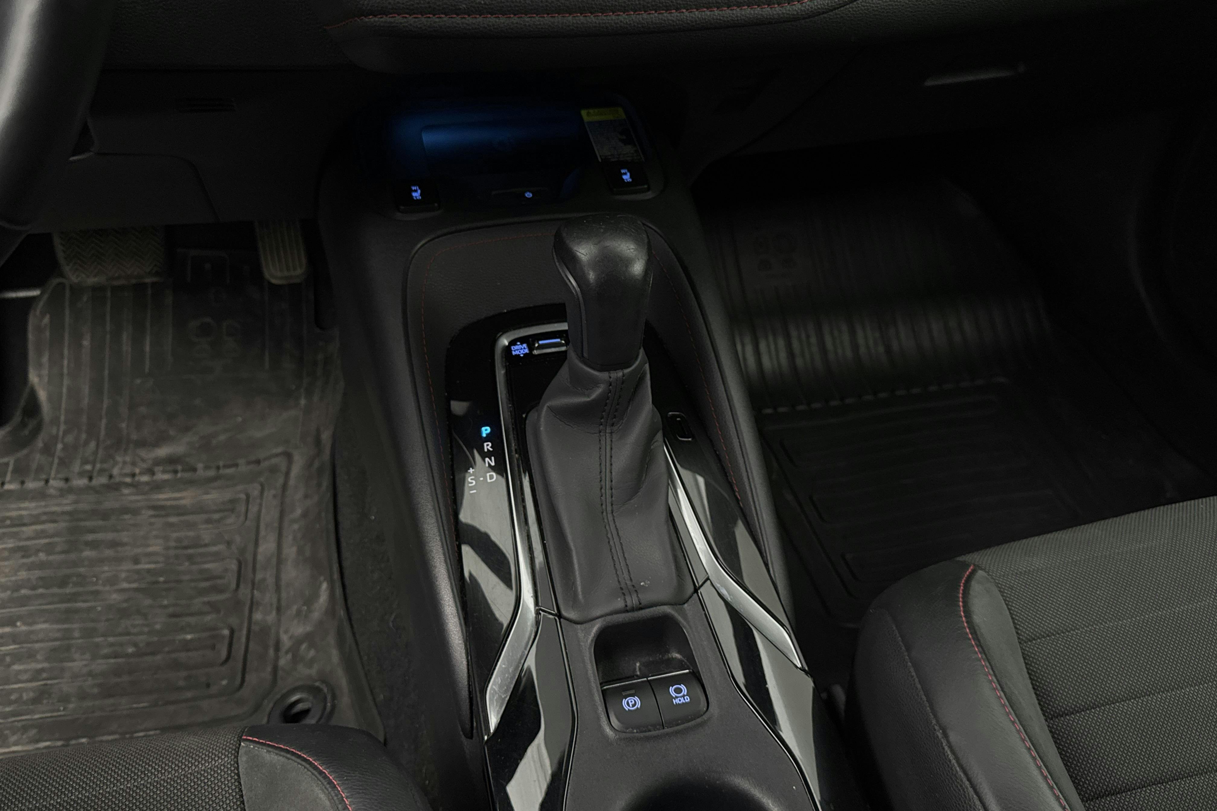 Vehicle Image 15