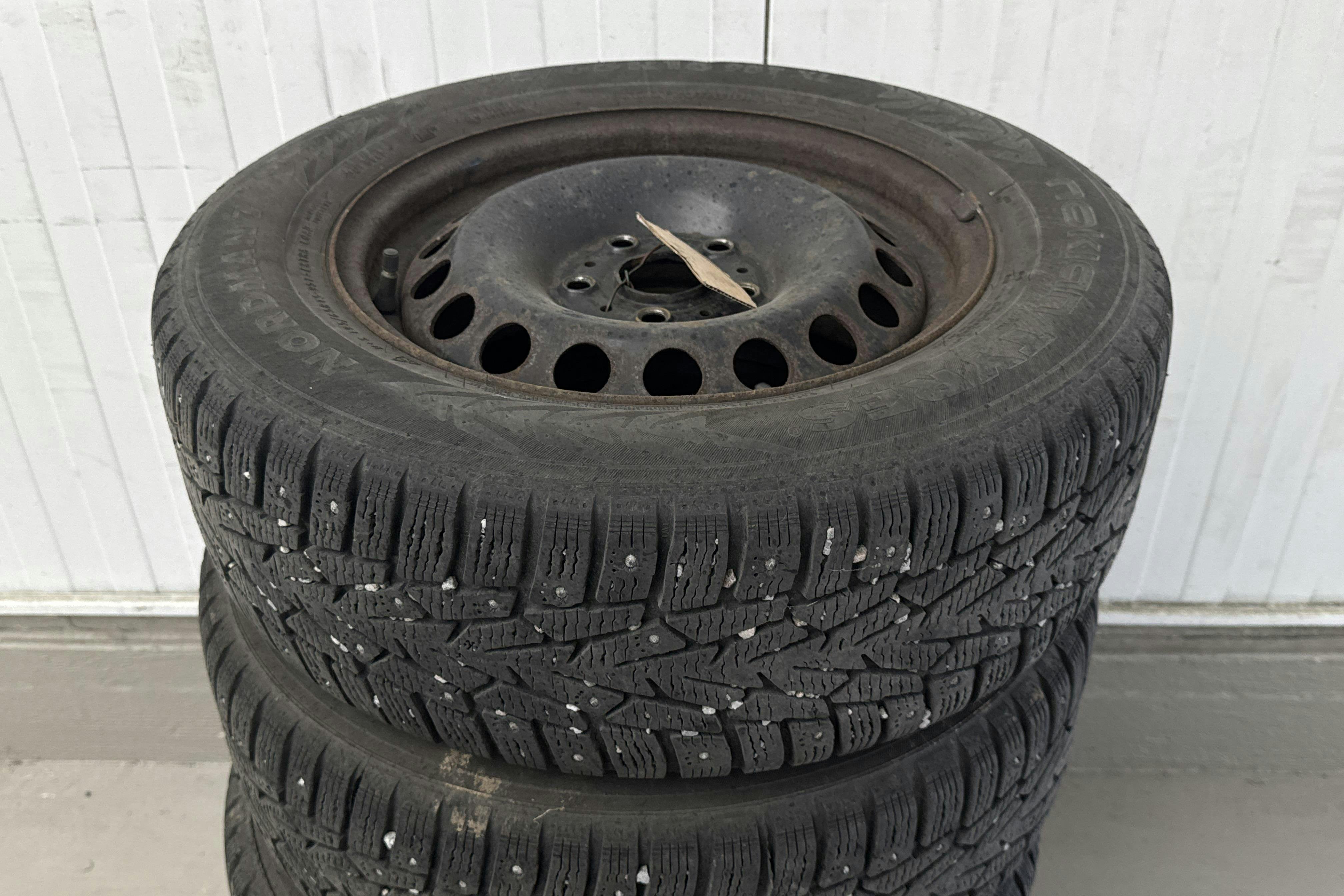 Vehicle Image 14