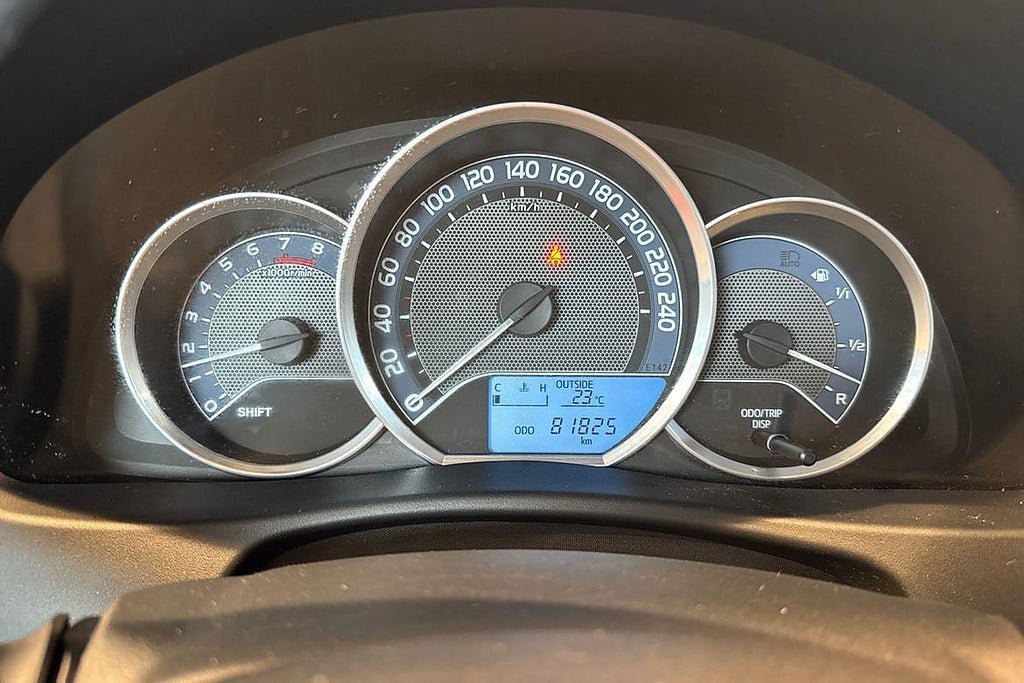 Vehicle Image 8