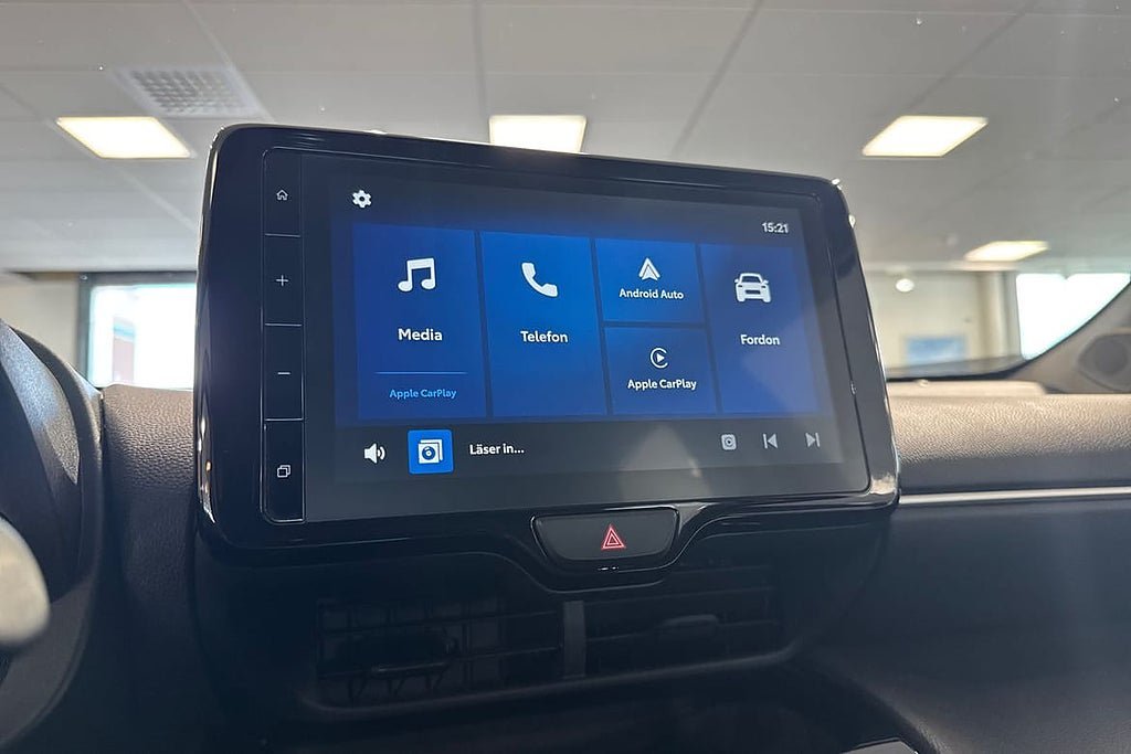 Vehicle Image 15