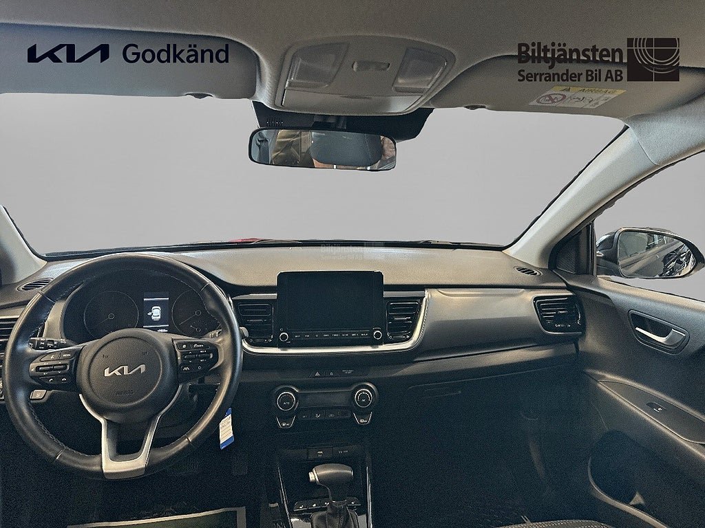 Vehicle Image 6