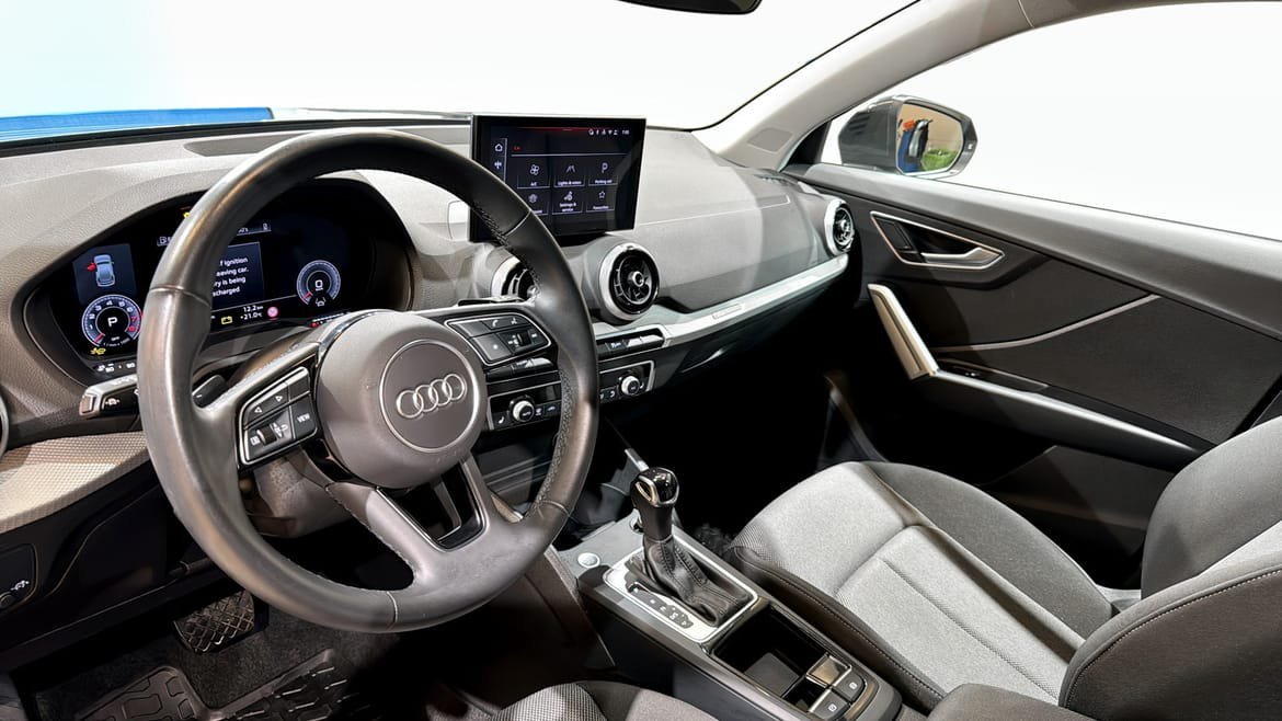Vehicle Image 7