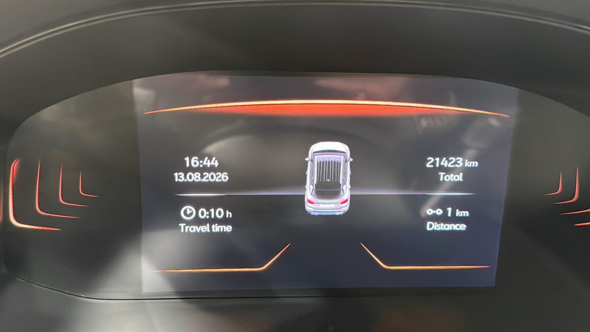 Vehicle Image 16