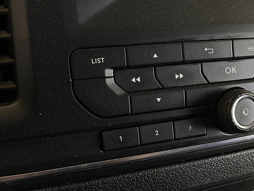 Vehicle Image 37