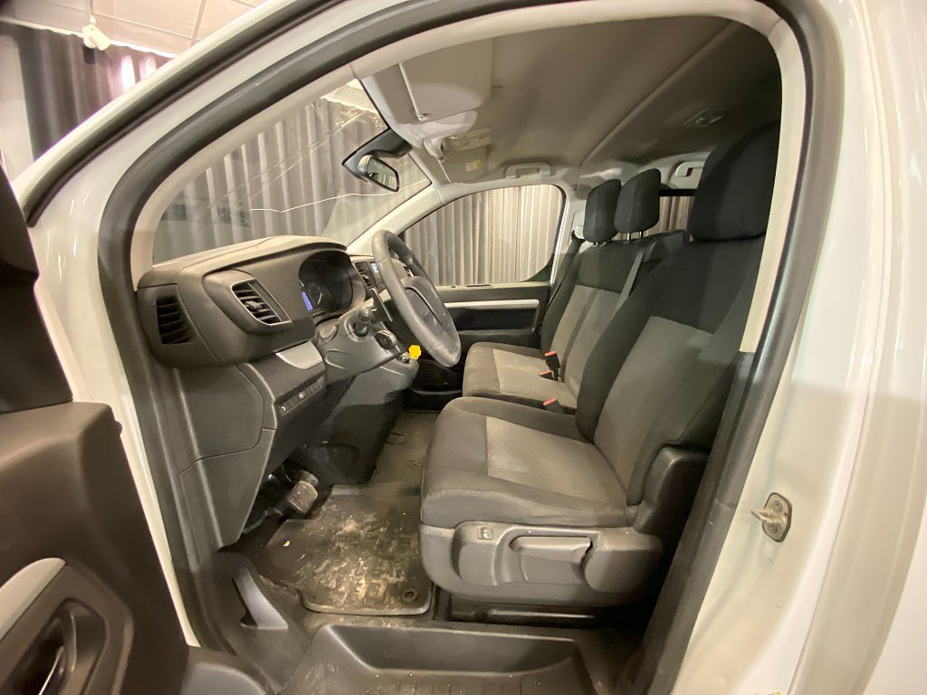 Vehicle Image 39