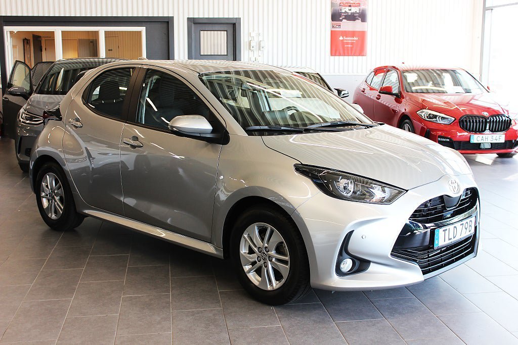 Vehicle Image 10