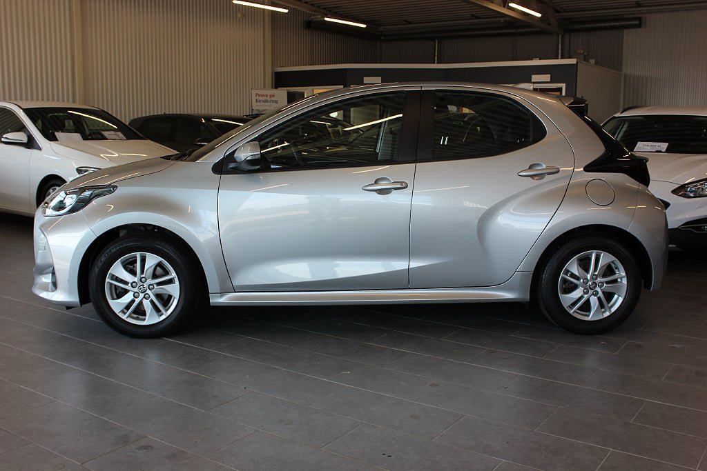 Vehicle Image 15