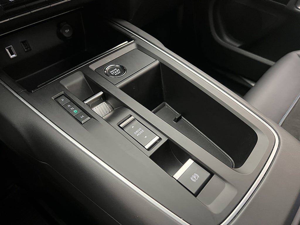 Vehicle Image 23