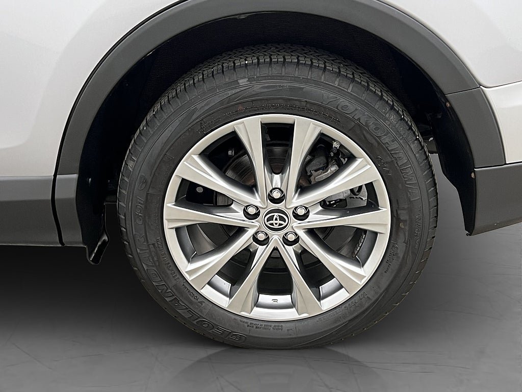 Vehicle Image 30
