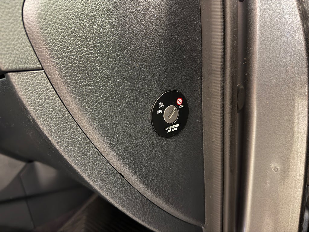 Vehicle Image 22
