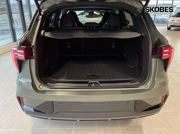 Vehicle Image 15