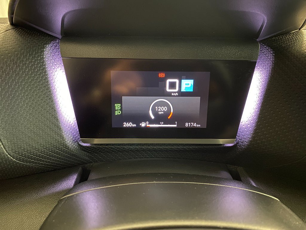 Vehicle Image 11