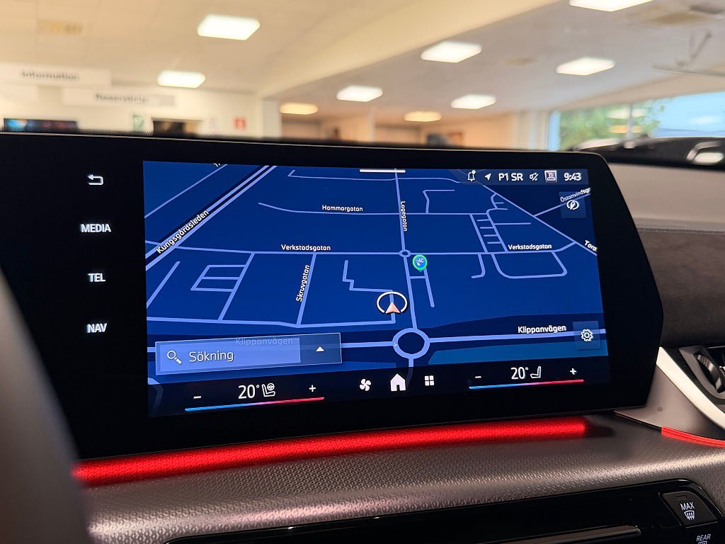 Vehicle Image 8
