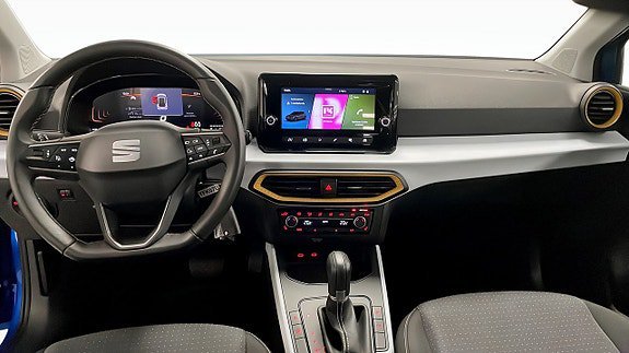 Vehicle Image 10