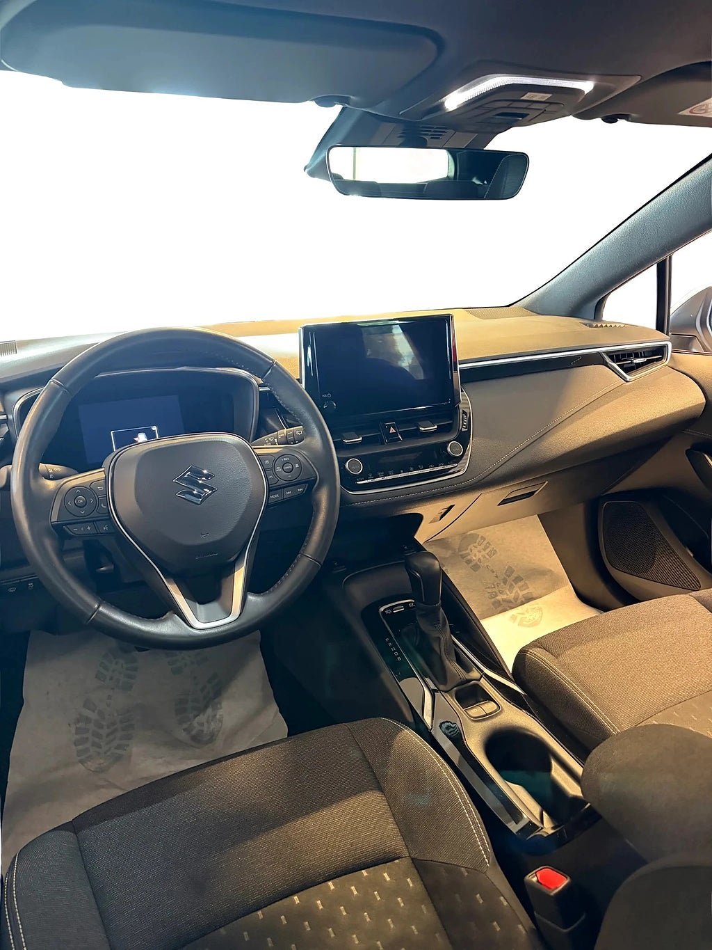 Vehicle Image 7