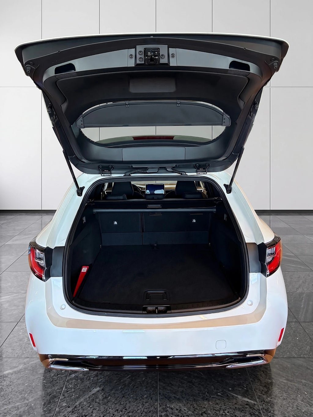 Vehicle Image 9