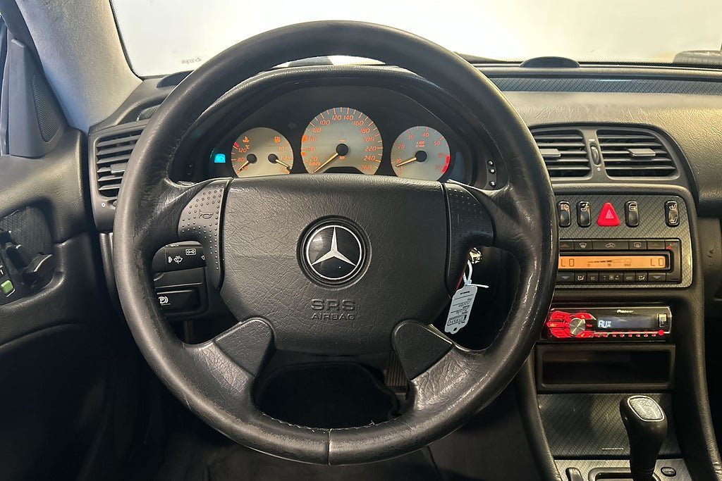 Vehicle Image 24