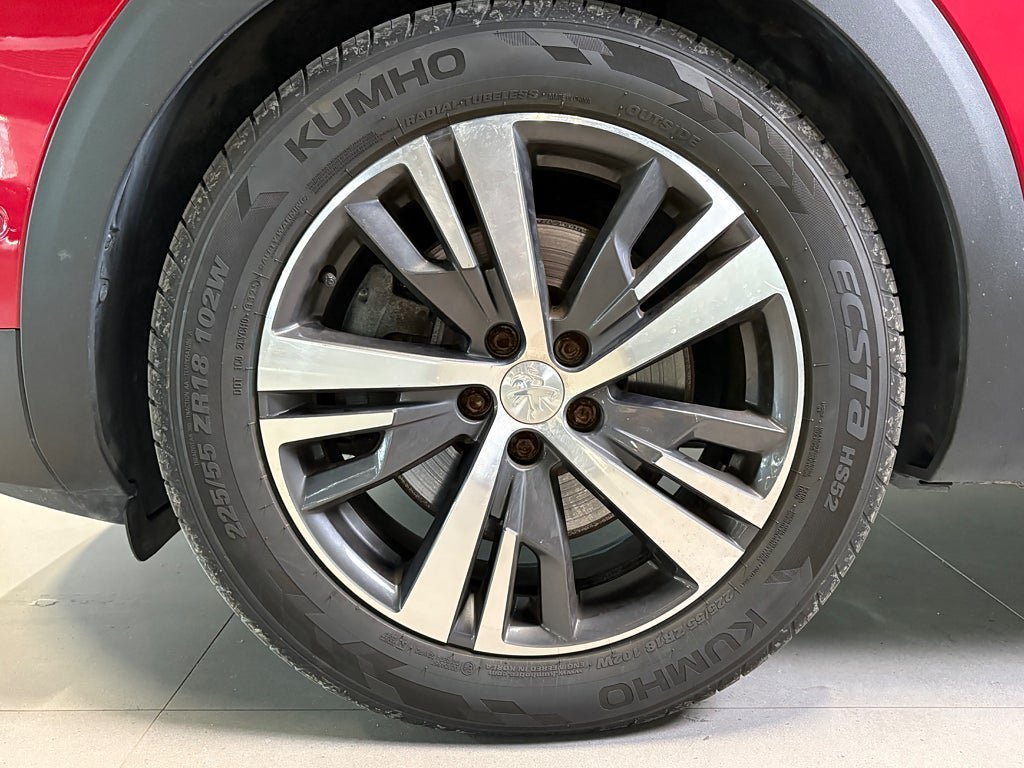 Vehicle Image 22