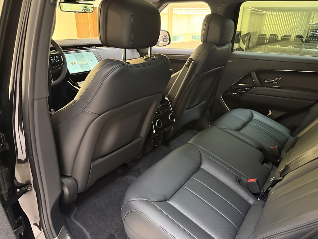 Vehicle Image 18