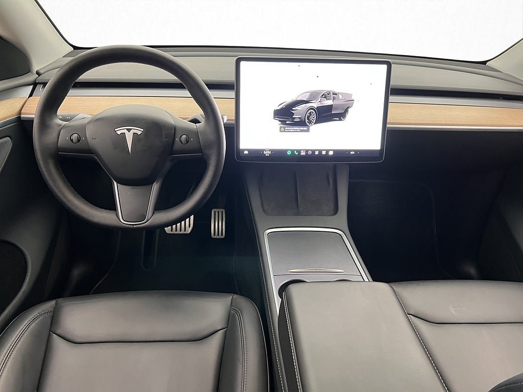 Vehicle Image 14