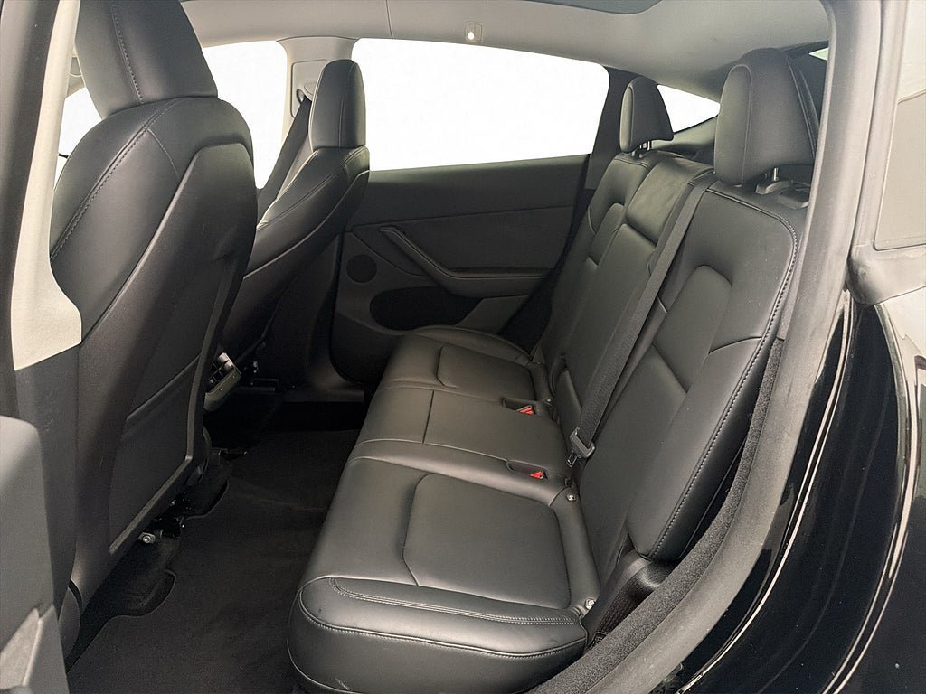 Vehicle Image 26
