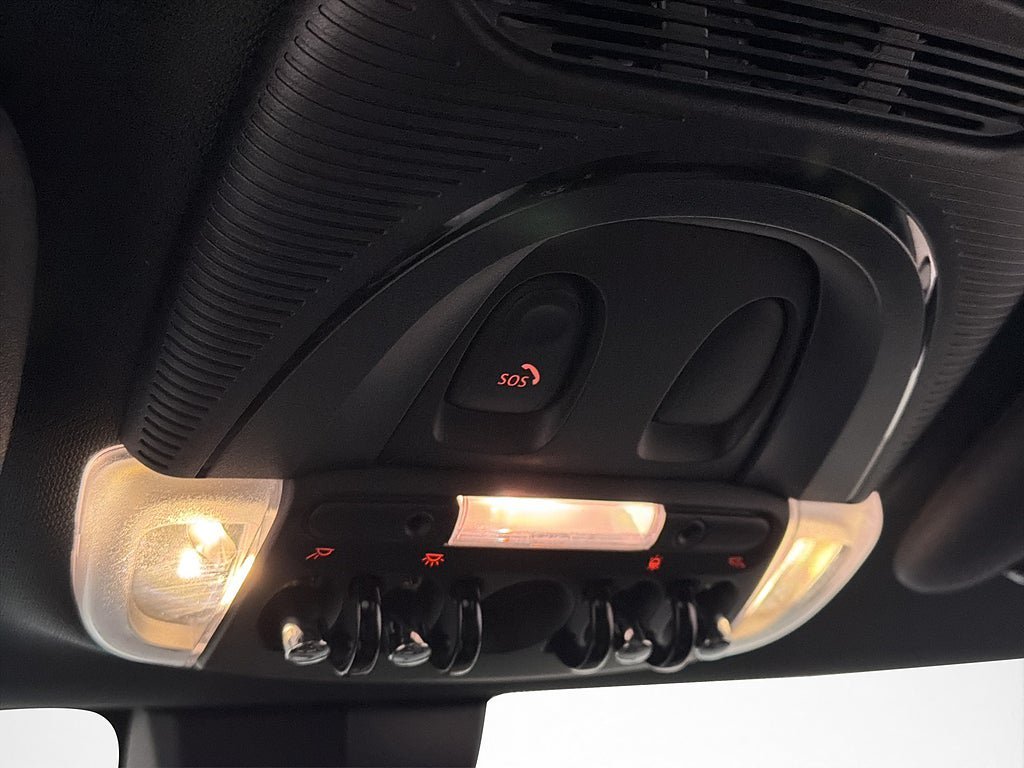 Vehicle Image 28
