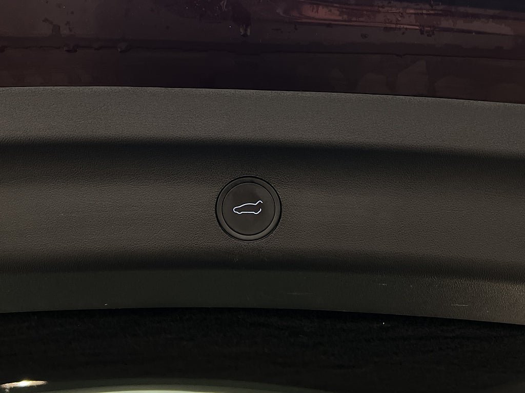 Vehicle Image 26